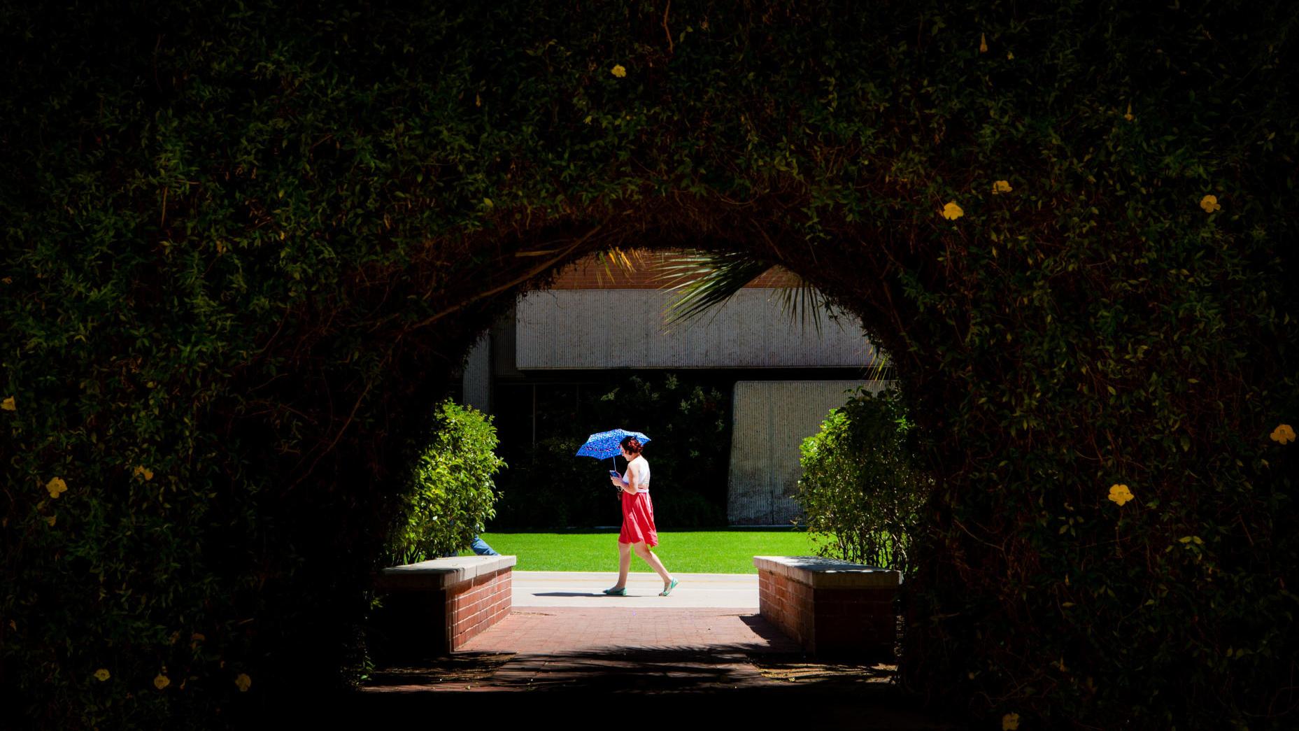 Dry, hotter Tucson temps expected to close out the week